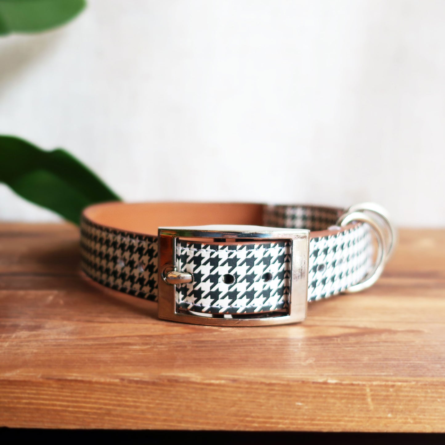 Houndstooth Leather Dog Collar